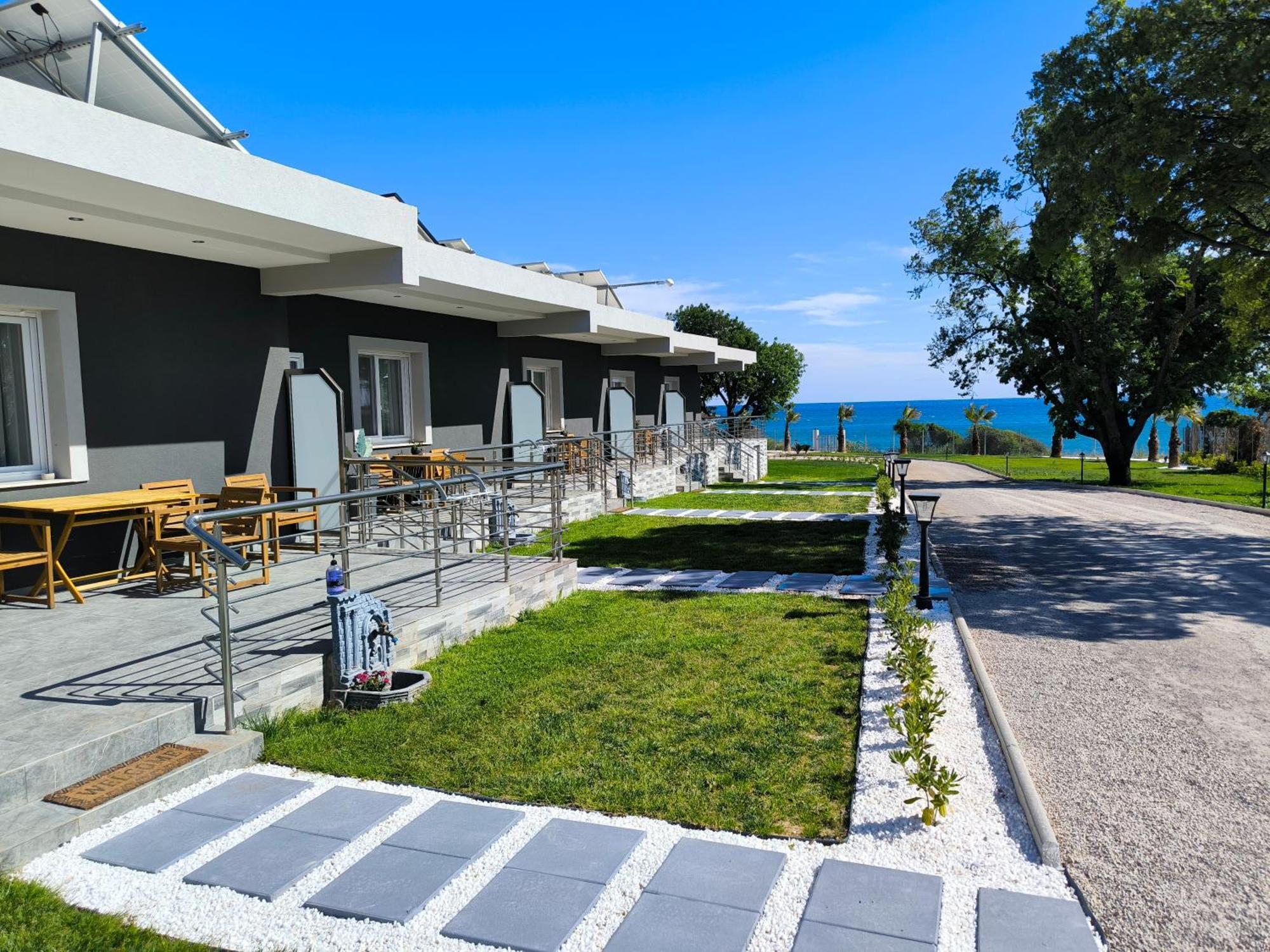 Apartment Ataraxia Homes