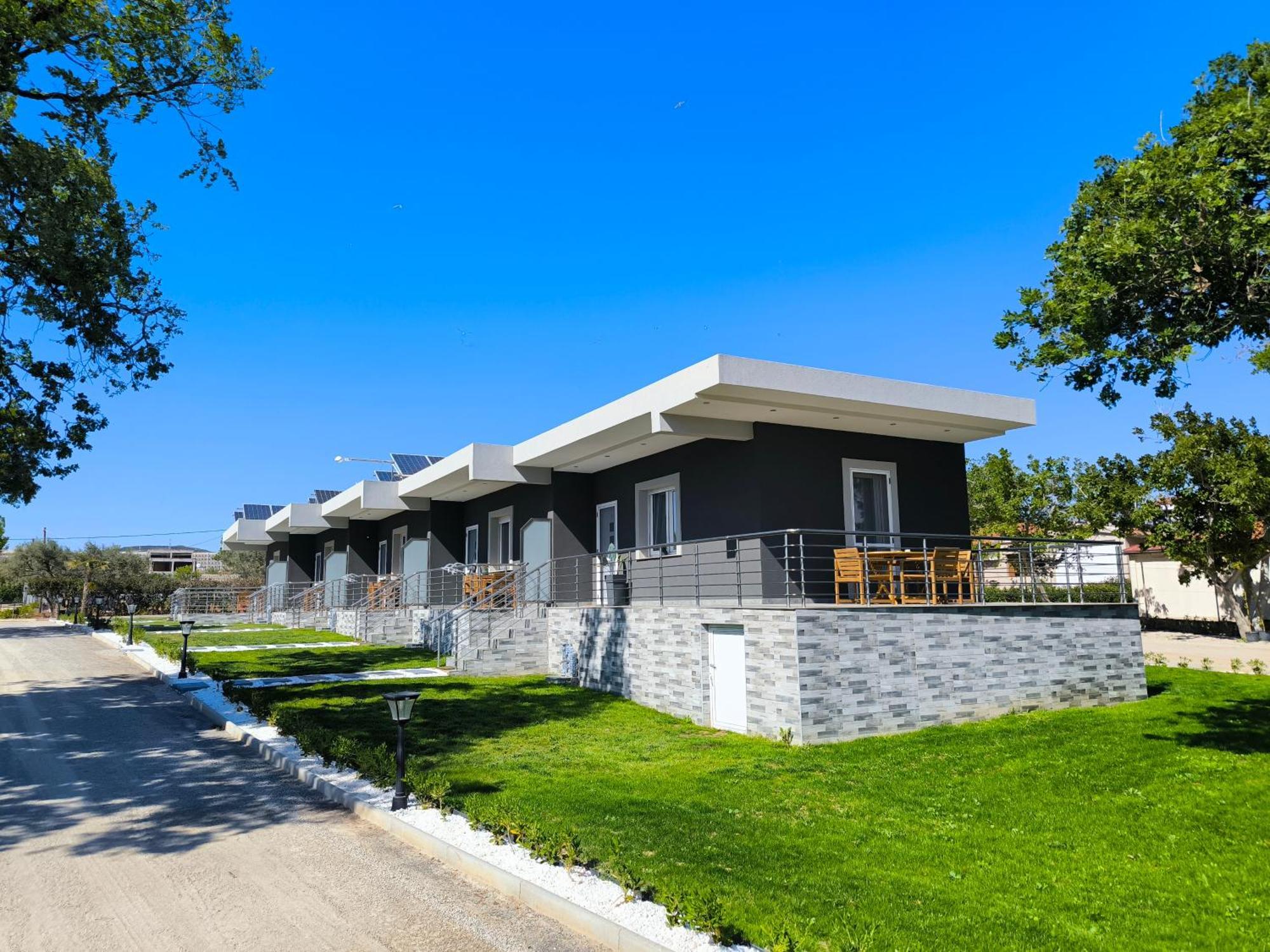 Ataraxia Homes Apartment *